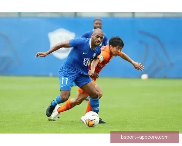 穆里奇进球后泪洒赛场激动表达我也是人展现真实情感 穆里奇进球后泪洒赛场激动表达我也是人展现真实情感